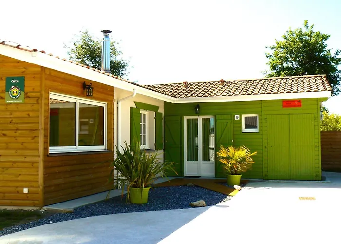 Gite Avec Piscine Et Espace Bien-Etre Partages Entre Bordeaux Et Lacanau Ocean (Adults Only)