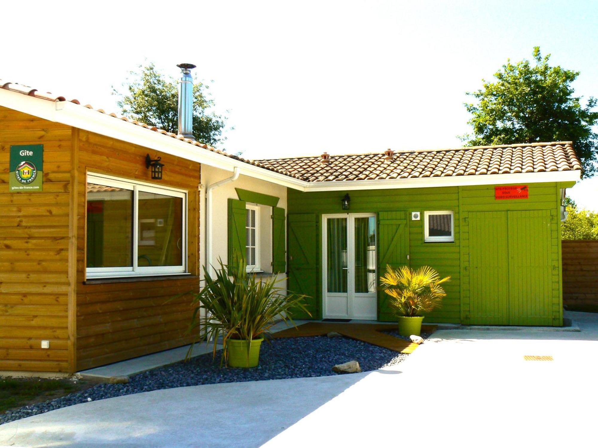 Avec Piscine Et Espace Bien-etre Partages Entre Bordeaux Et Lacanau Ocean (adults Only) Holiday home